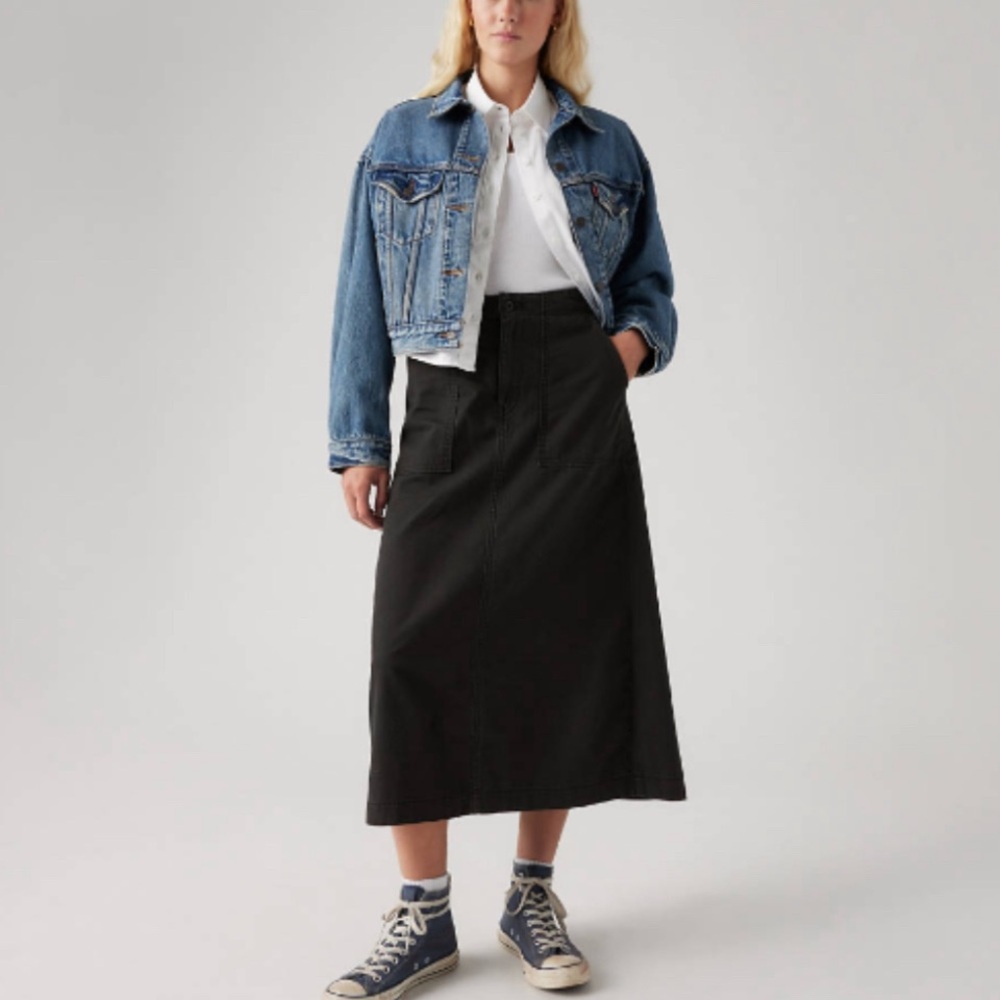 Perfect black denim skirt 📓